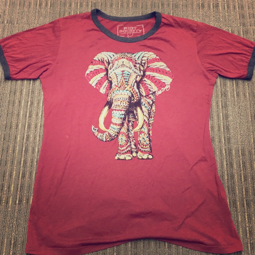 🐘 tee shirt!